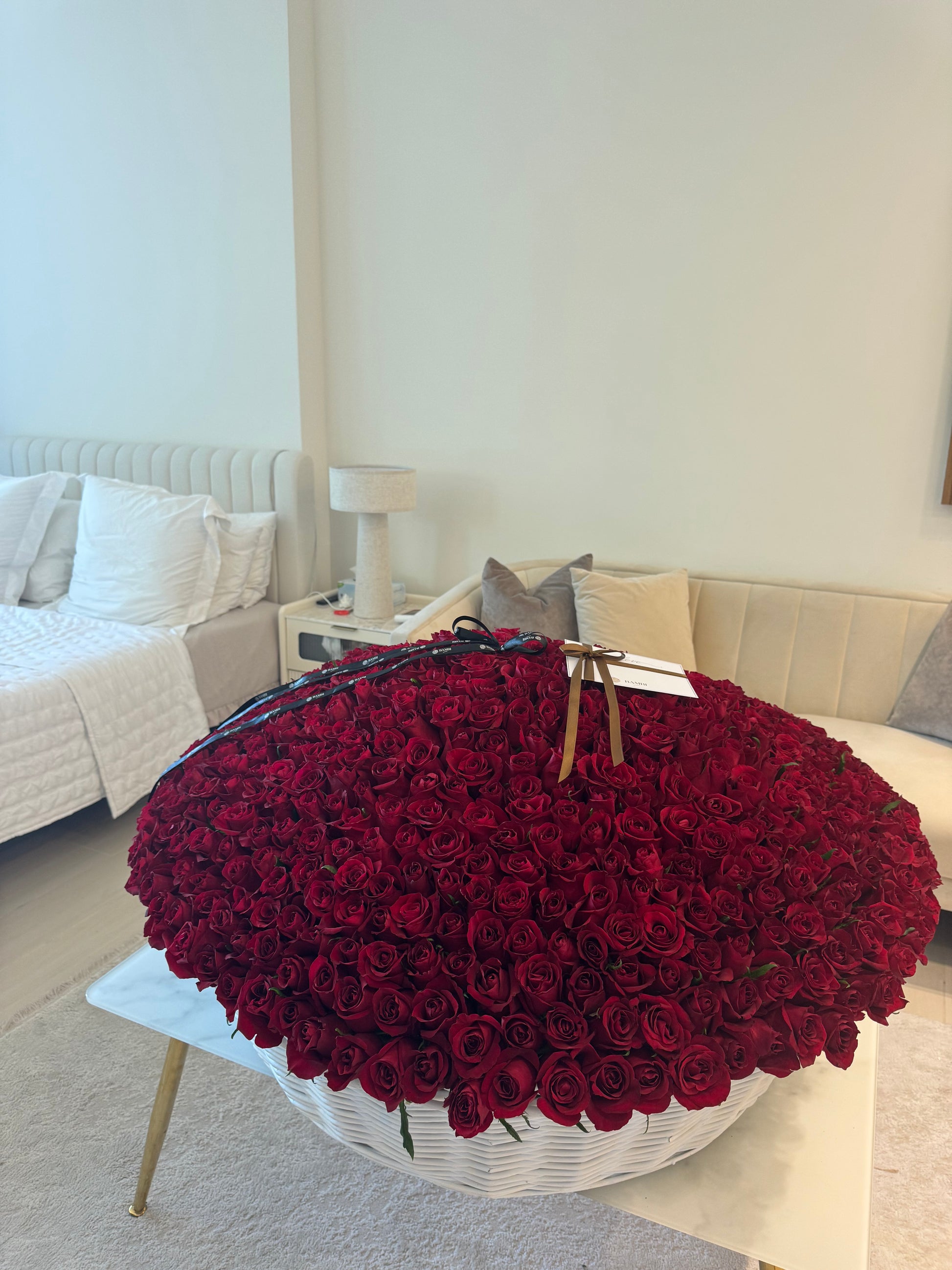 1001 Red Rose Basket – 1001 Stems in Basket | Bambi