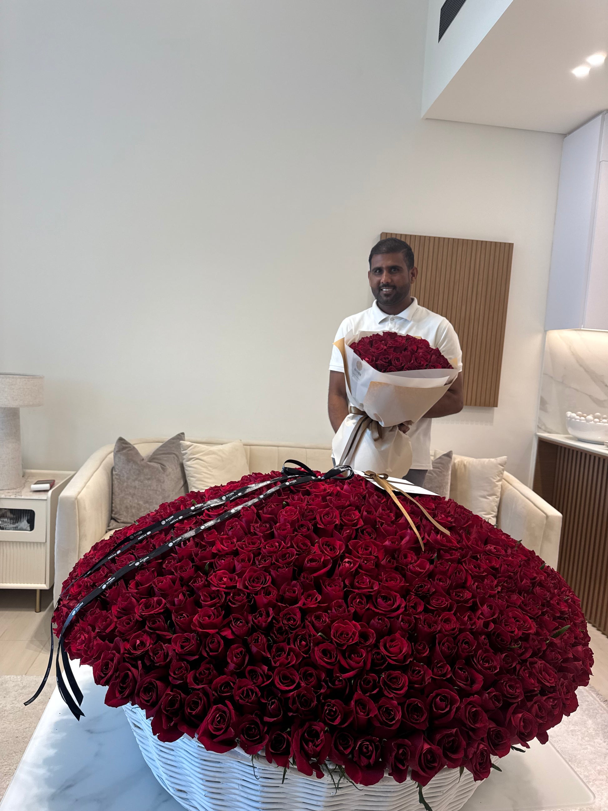 1001 Red Rose Basket – 1001 Stems in Basket | Bambi