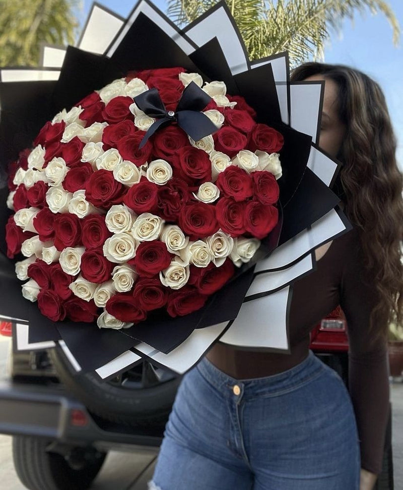 101 Red & White Roses Dubai | Luxury Bouquet | 4-Hour Delivery – Bambi