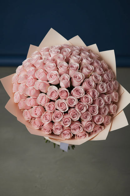 light pink rose bouquet