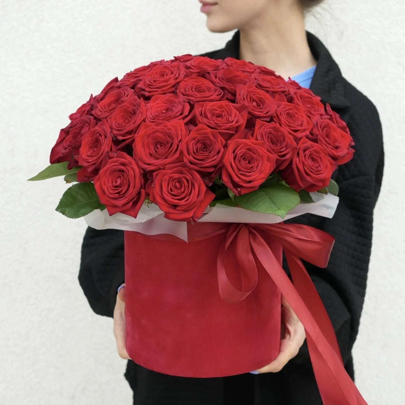 Scarlet - Box Luxury Red Roses - Bambi
