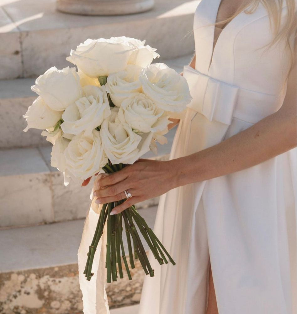 Rose - 20 Luxury White Roses - Bambi