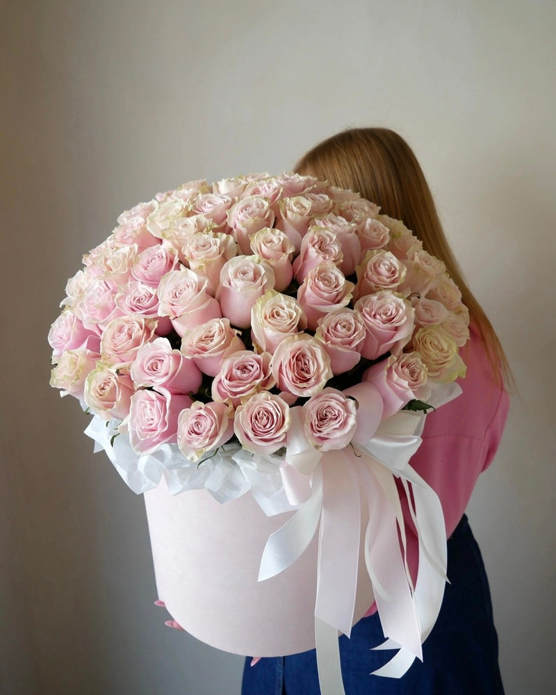 Pink Champagne Roses Hat Box Dubai 101–301 Stems by Bambi - Bambi