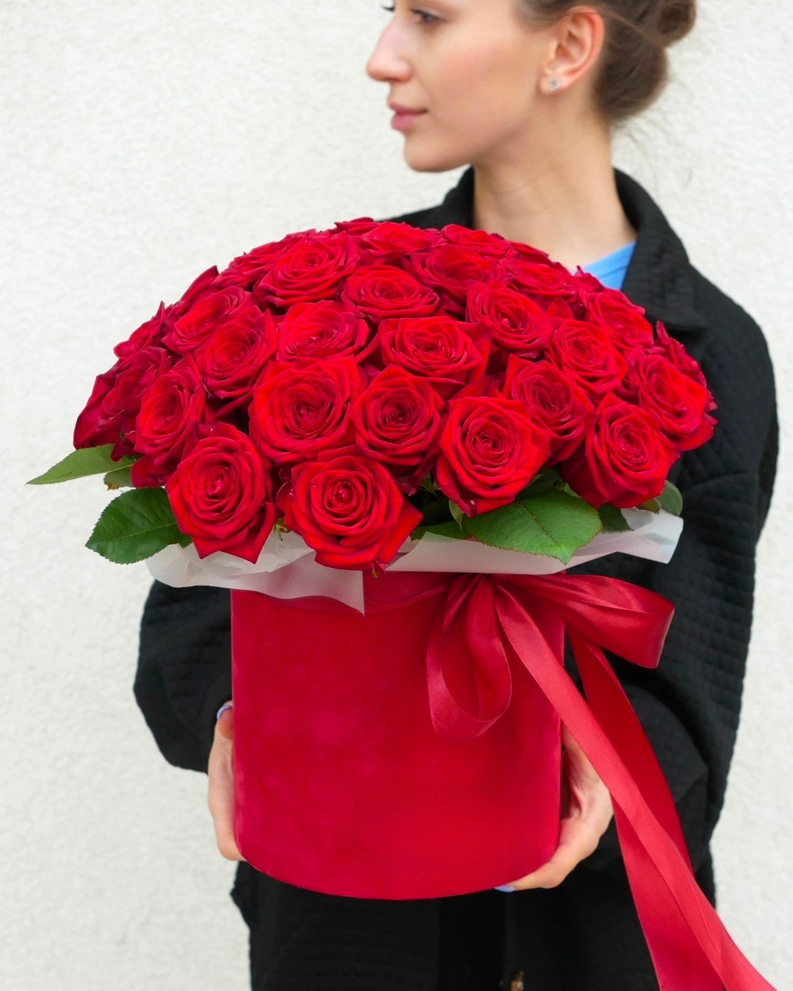 Scarlet - Box Luxury Red Roses - Bambi
