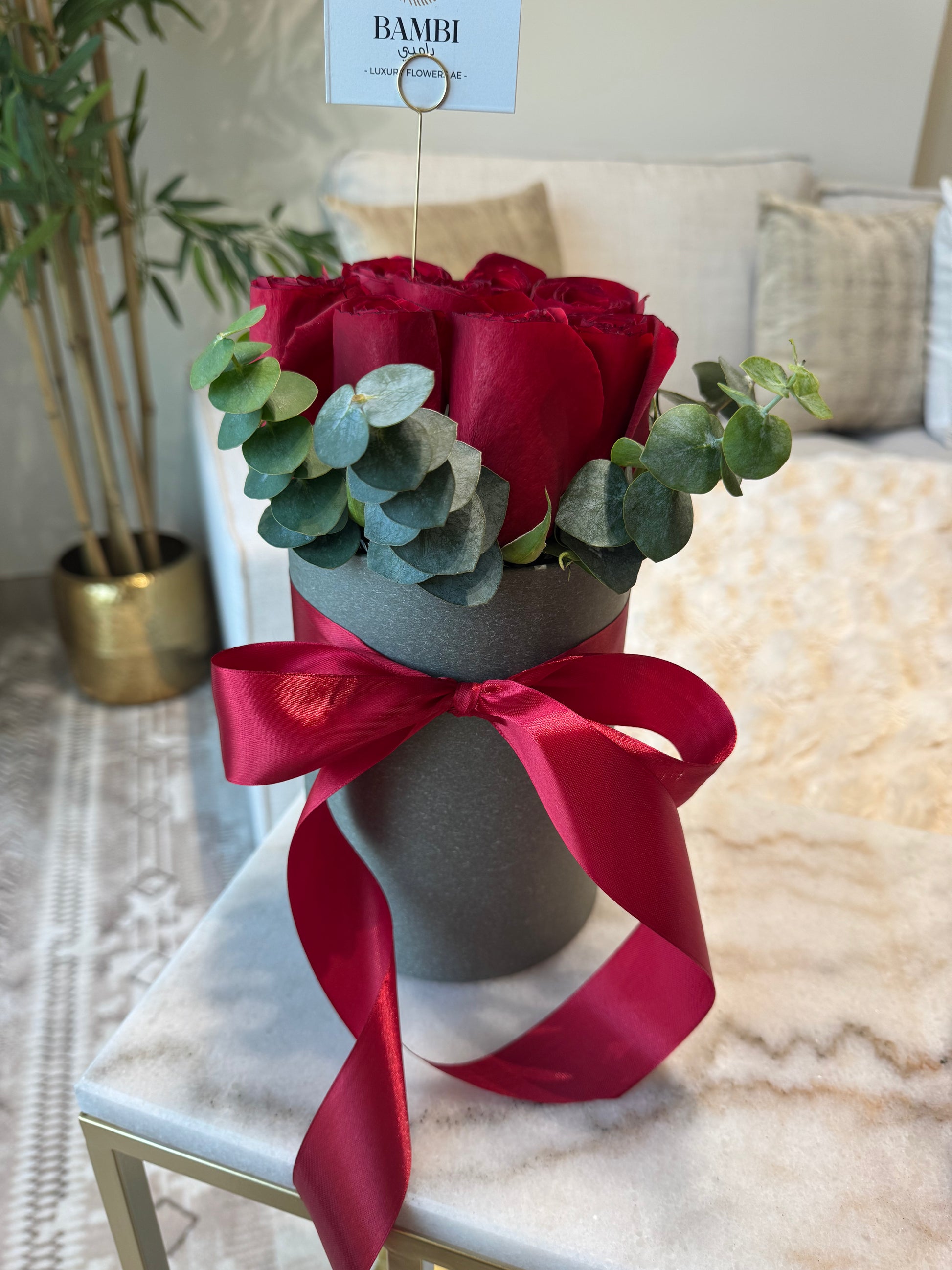 Velour - 8 Premium Red Roses in a Hat Box - Bambi