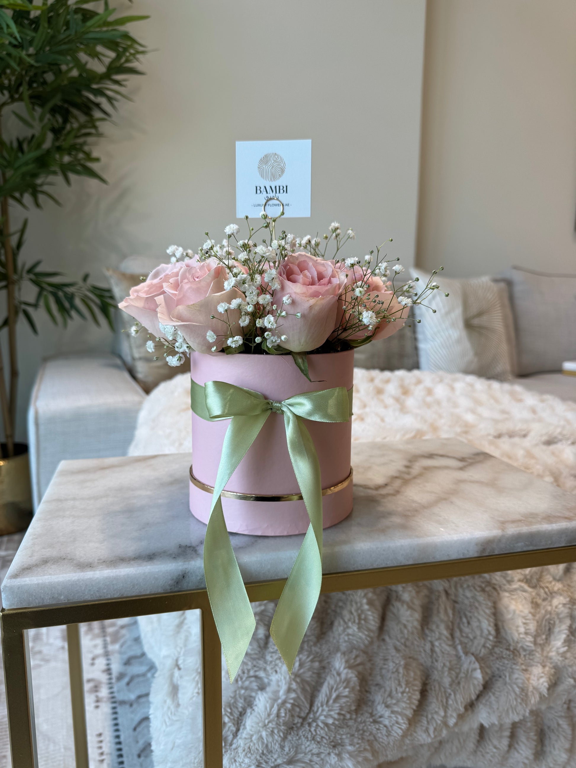 Ivory - 8 Pink Roses & Babies Breath in a Hat Box - Bambi