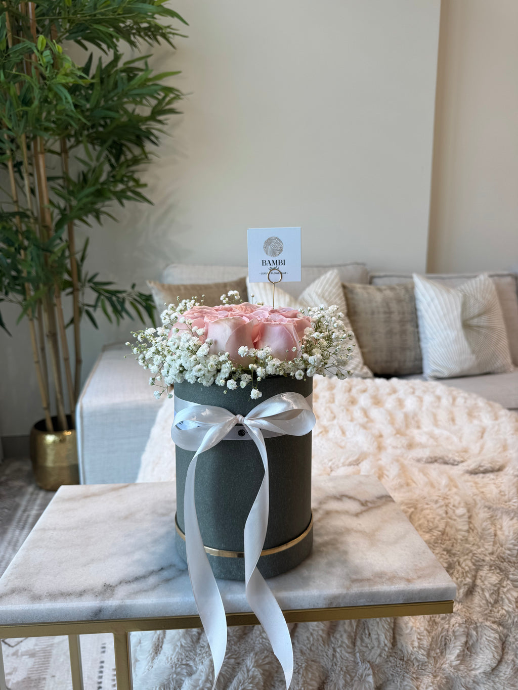 Eterna - 9 Pink Roses Box with Babies Breath - Bambi