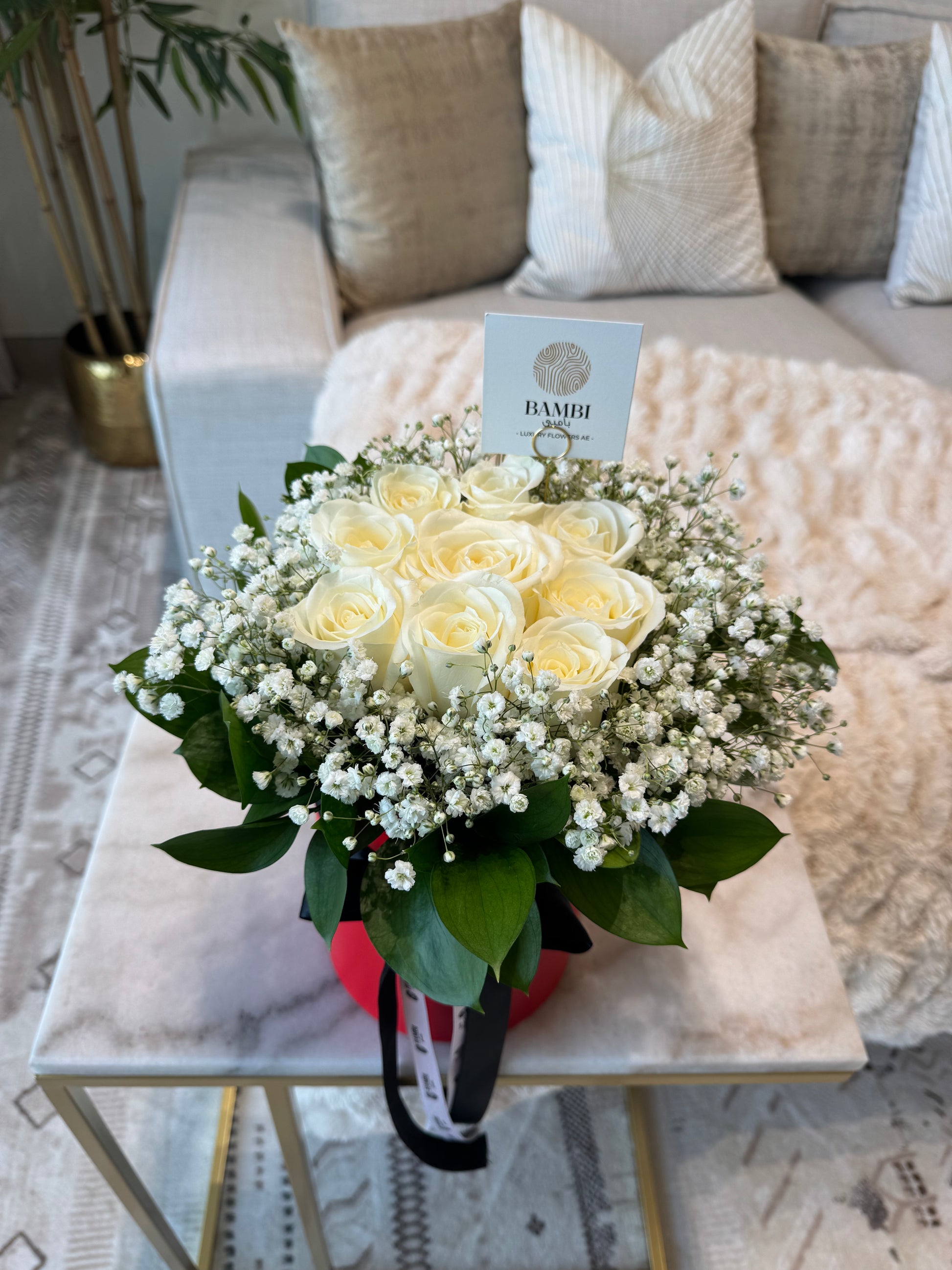 Rouge - 9 White Premium Roses Box - Bambi