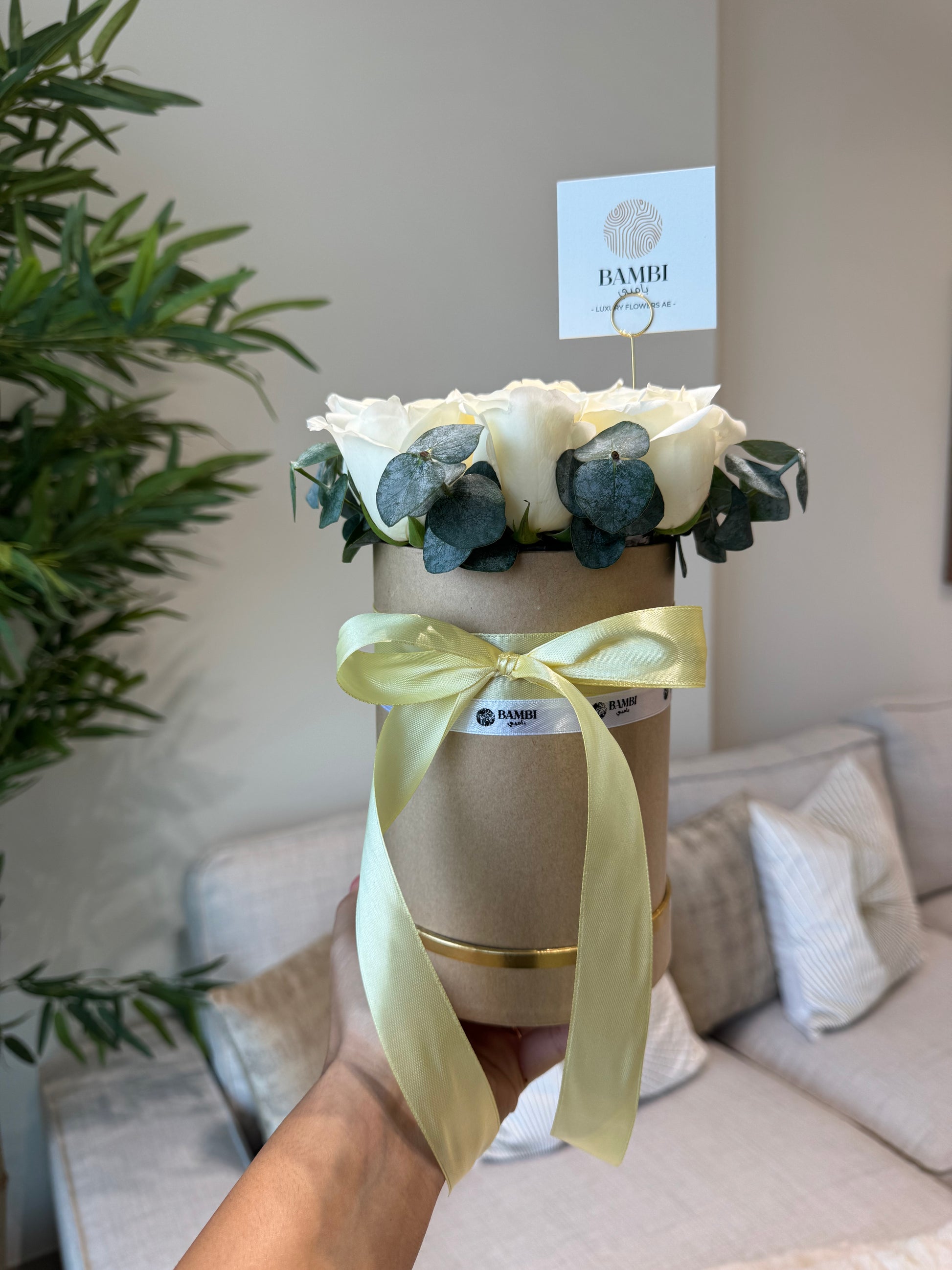 Aurora - 9 White Roses and Eucalyptus Hat Box - Bambi