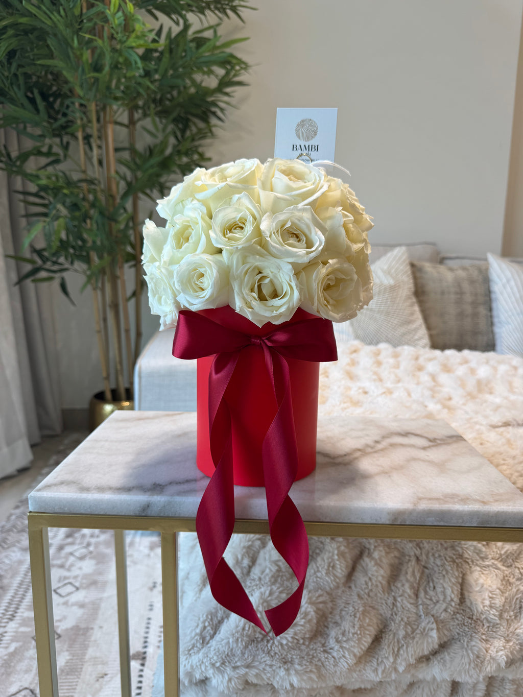Lulu - 32 Lush White Rose Box Hat - Bambi