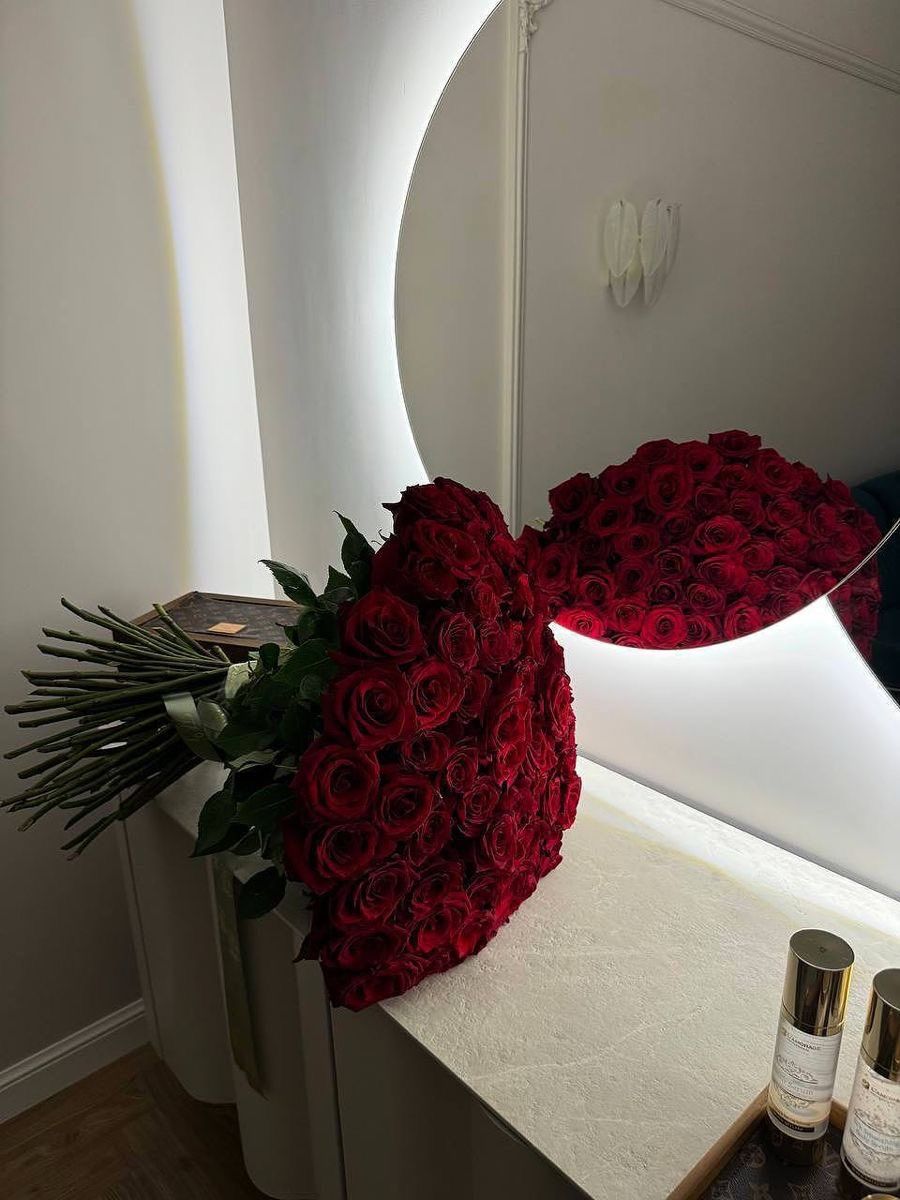 Rose - 200 Luxury Red Roses - Bambi