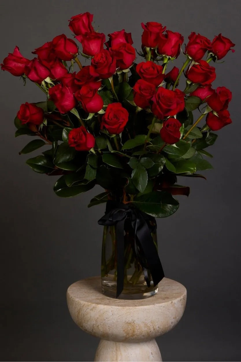 Red Roses Glass Vase Arrangement Dubai by Bambi - Bambi