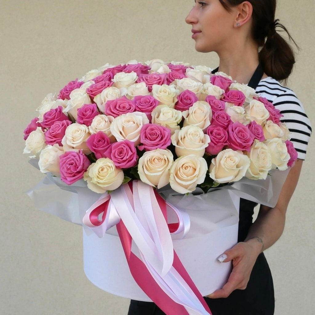 Maroon - Box Luxury Mix Roses - Bambi