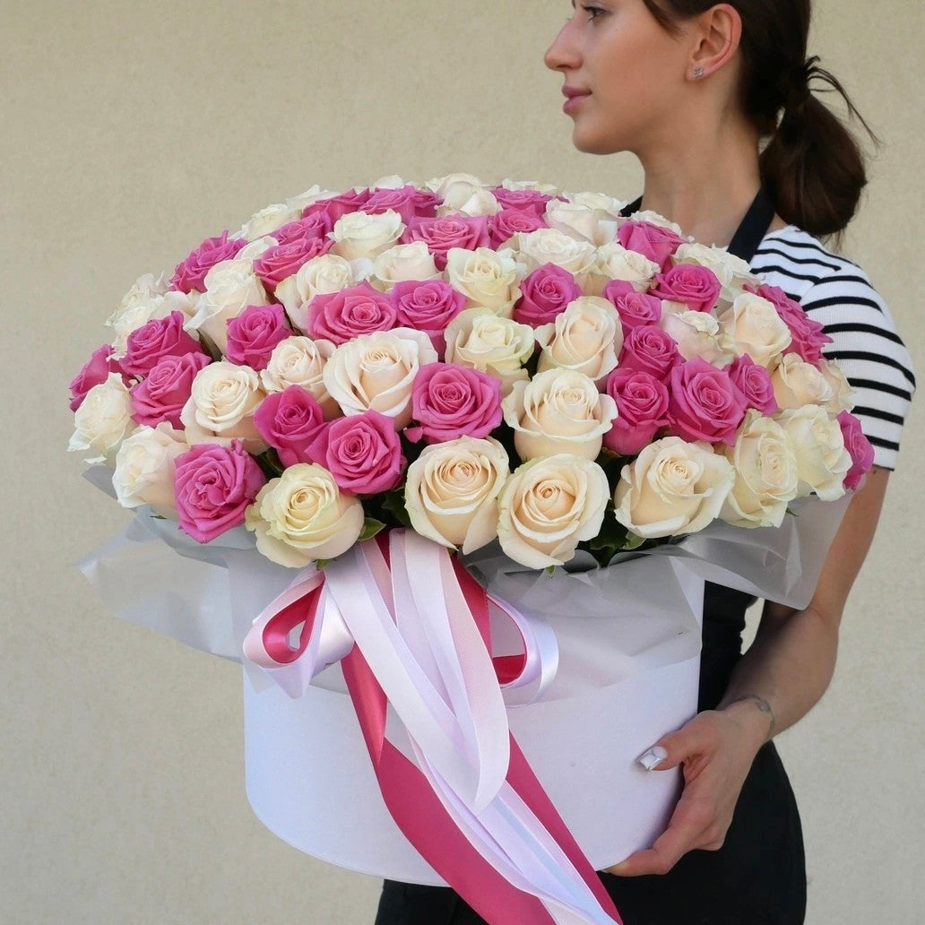 Maroon - Box Luxury Mix Roses - Bambi