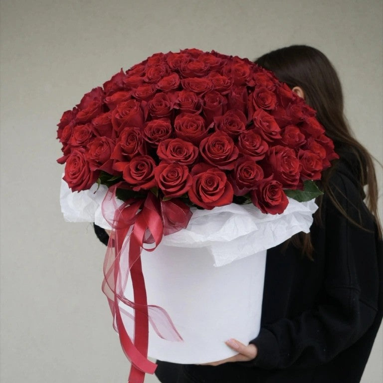 Scarlet - Box Luxury Red Roses - Bambi