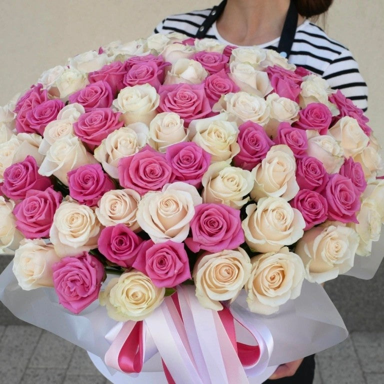 Maroon - Box Luxury Mix Roses - Bambi