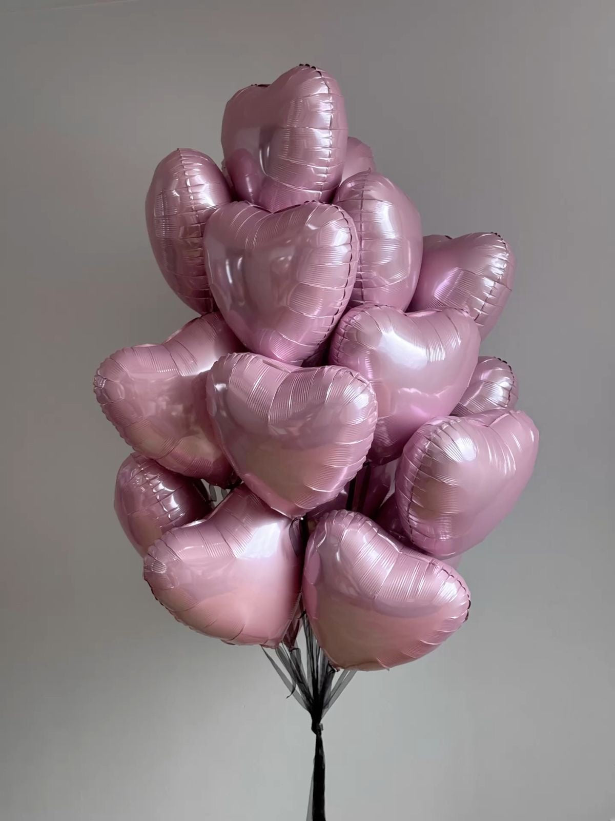 Helium Heart Balloons Dubai – 18 pcs Romantic Balloons | Bambi - Bambi