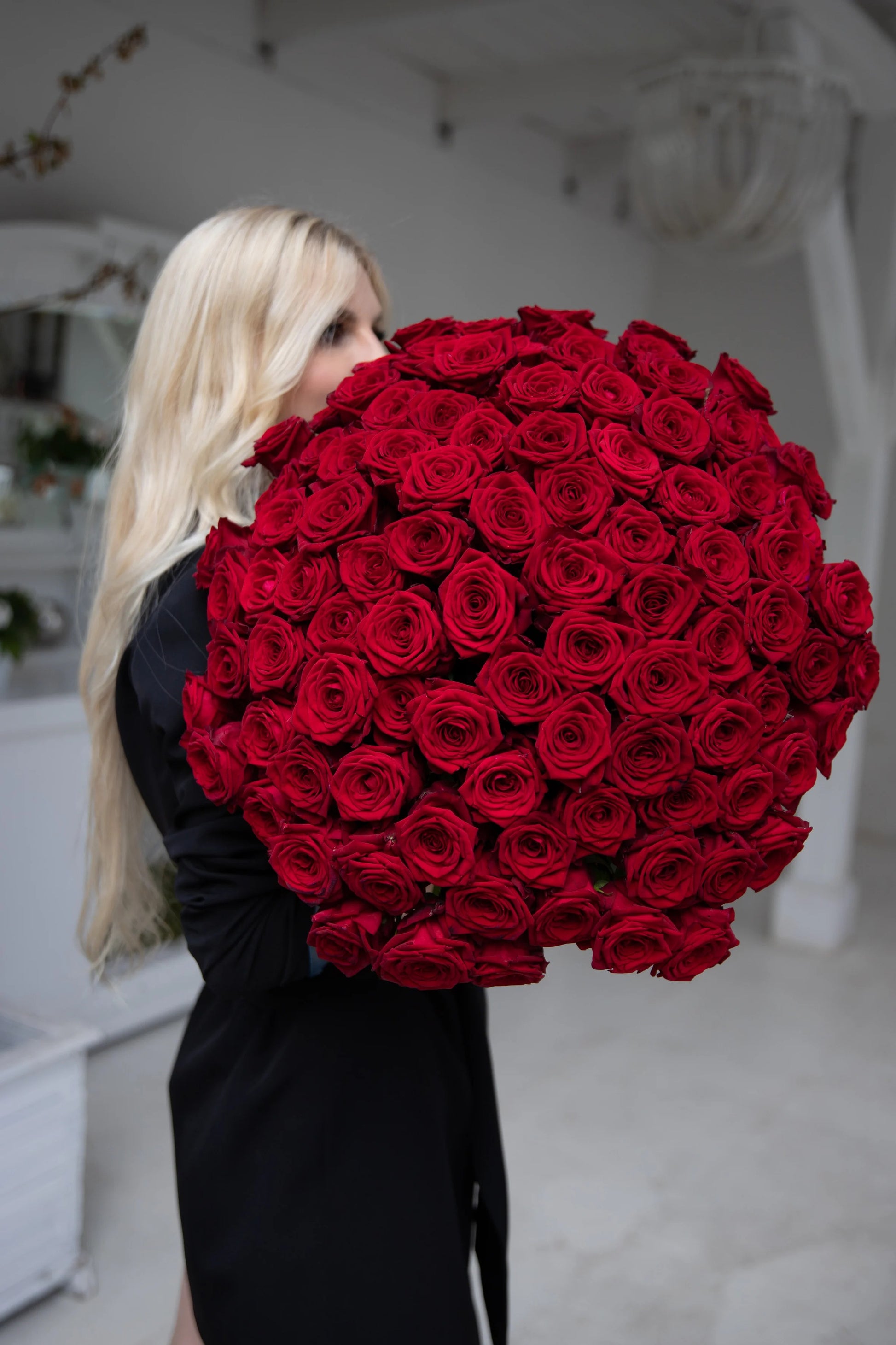 150 Red Roses Dubai – Premium Luxury Bouquet, Same Day Delivery | Bambi