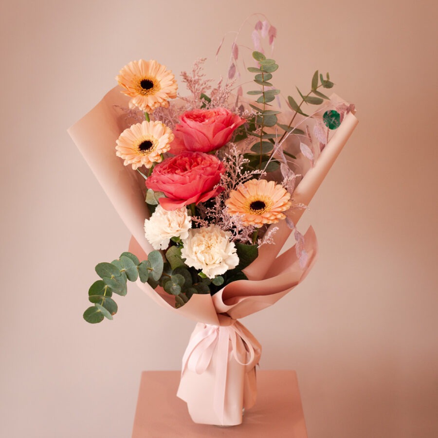 Peach Vrapp Bouquet – Roses & Gerberas Hand-Tied | Bambi