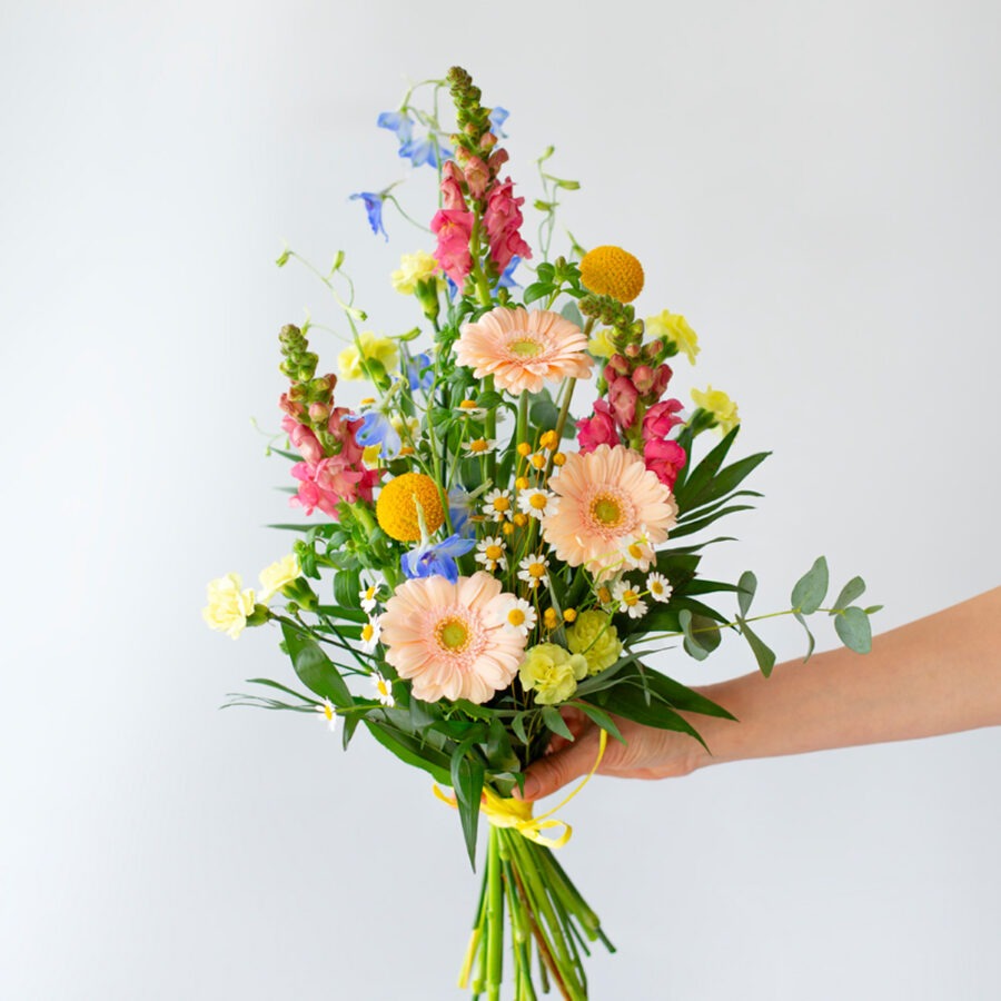Santorini Bouquet – Gerberas & Snapdragons | Bambi
