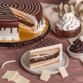 Luxury Choco Vanilla Cake (Eggless) – Same-Day Dubai Delivery