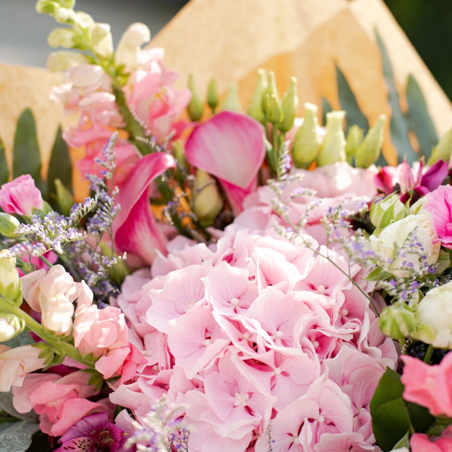 Hydrangea and Lisianthus Posh One Bouquet – Pink Hand-Tied | Bambi
