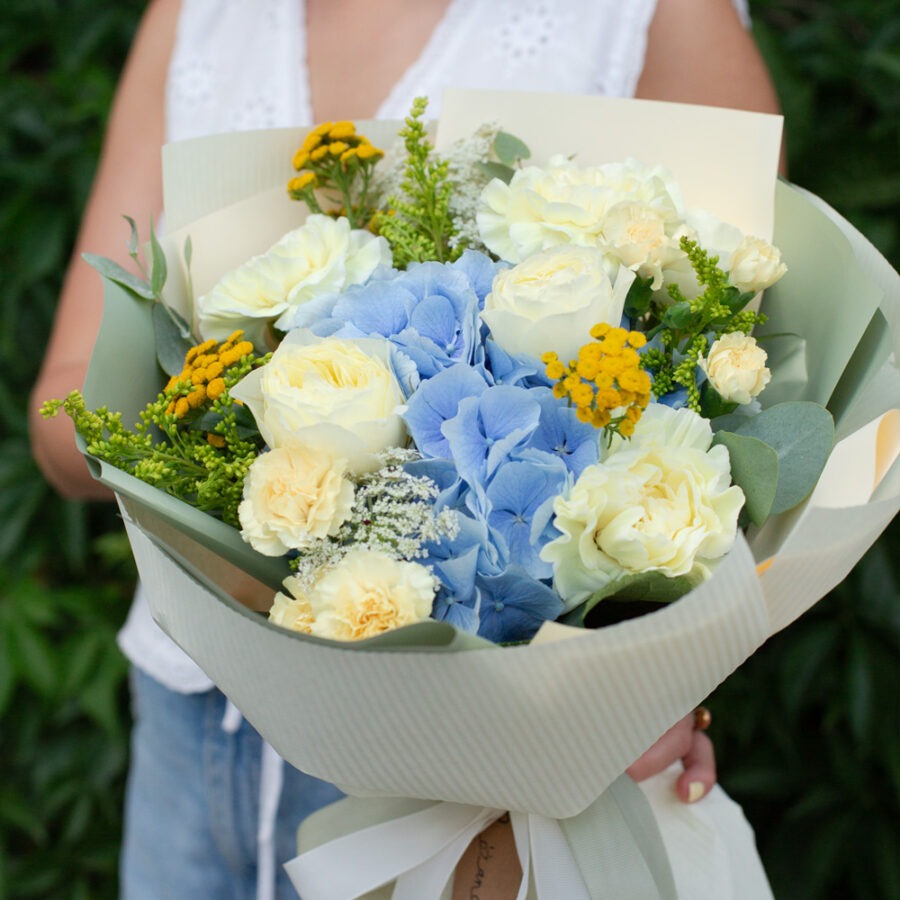 Hydrangea and Roses Blue Ivy Bouquet – White and Blue Hand-Tied | Bambi