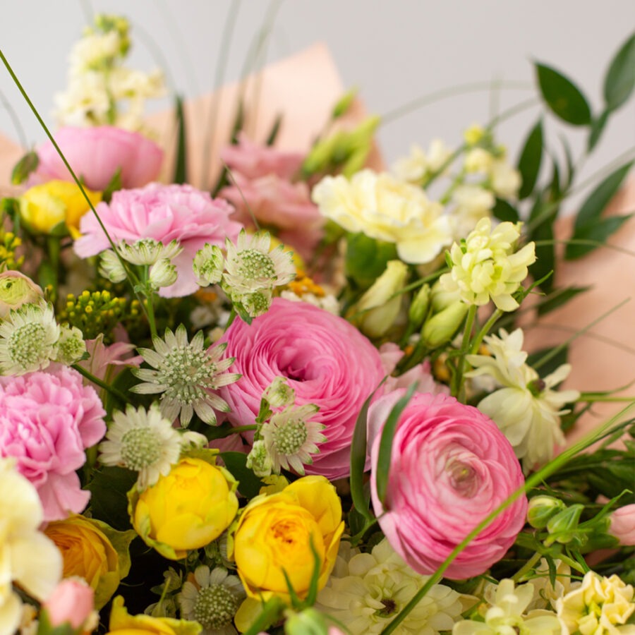 Ranunculus & Carnations Bouquet – Elegant Hand-Tied Bouquet | Bambi