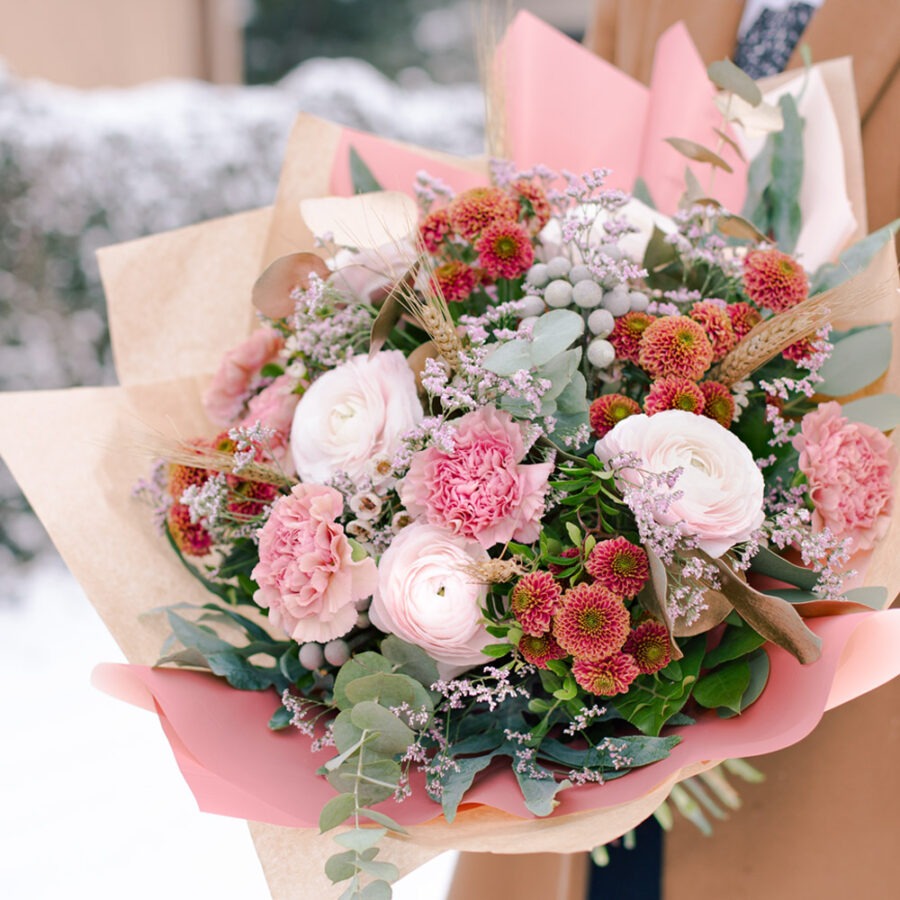 Modern Bouquet – Ranunculus & Carnations | Bambi