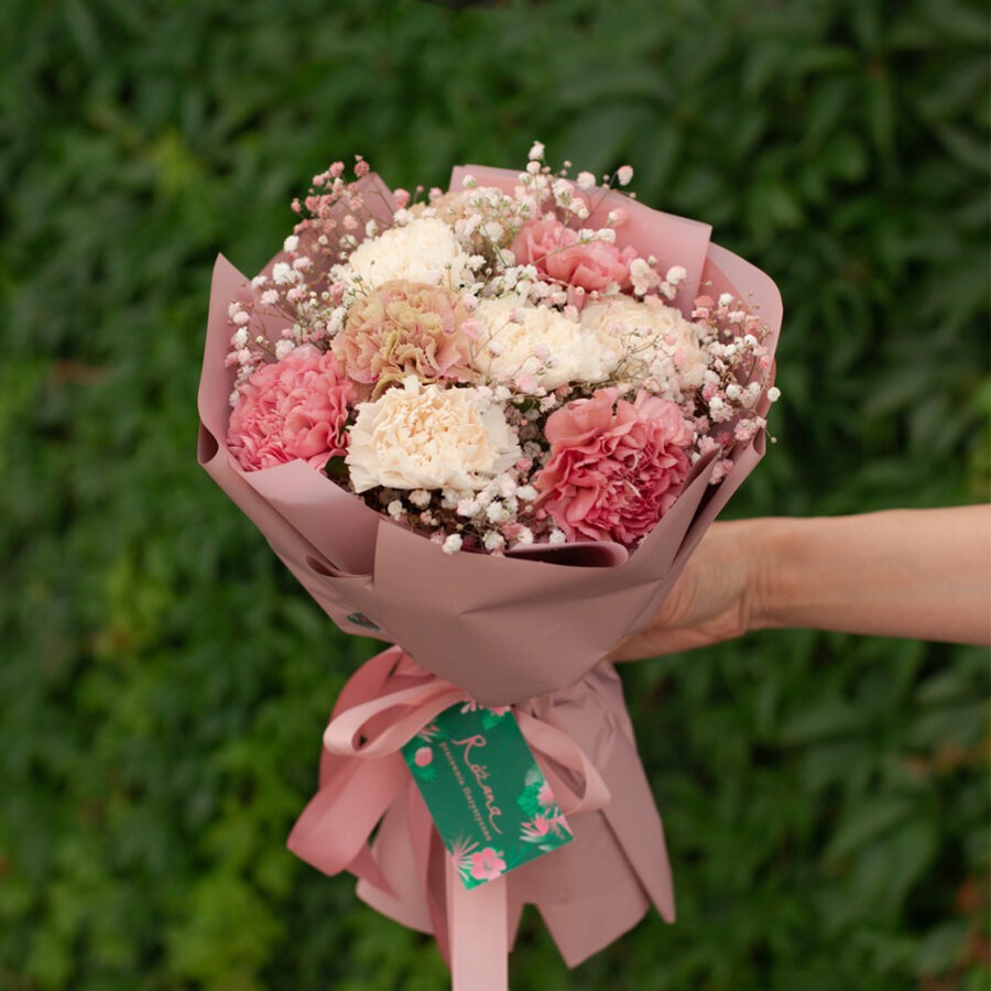 Carnations & Baby’s Breath Bouquet – Elegant Hand-Tied Bouquet | Bambi