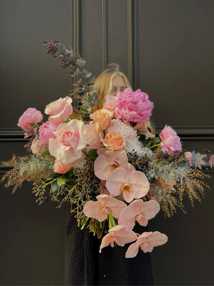 Florist’s Choice Bouquet (Mega) Dubai | Handcrafted Mixed Flower Arrangement - Bambi